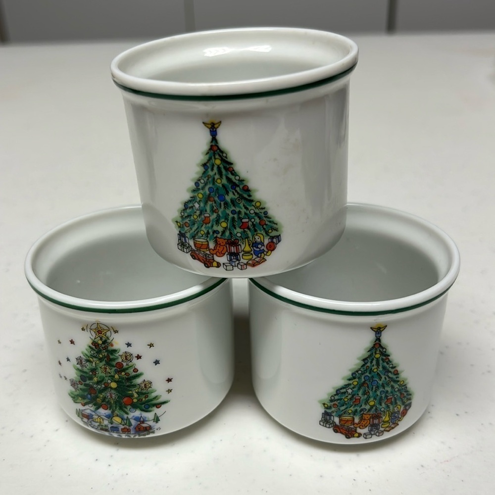 Salem Noel Porcelain Holiday Votives Vintage